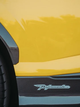 Lamborghini Urus PERFORMANTE FULL CARBON | Auto.bg — изображение 6