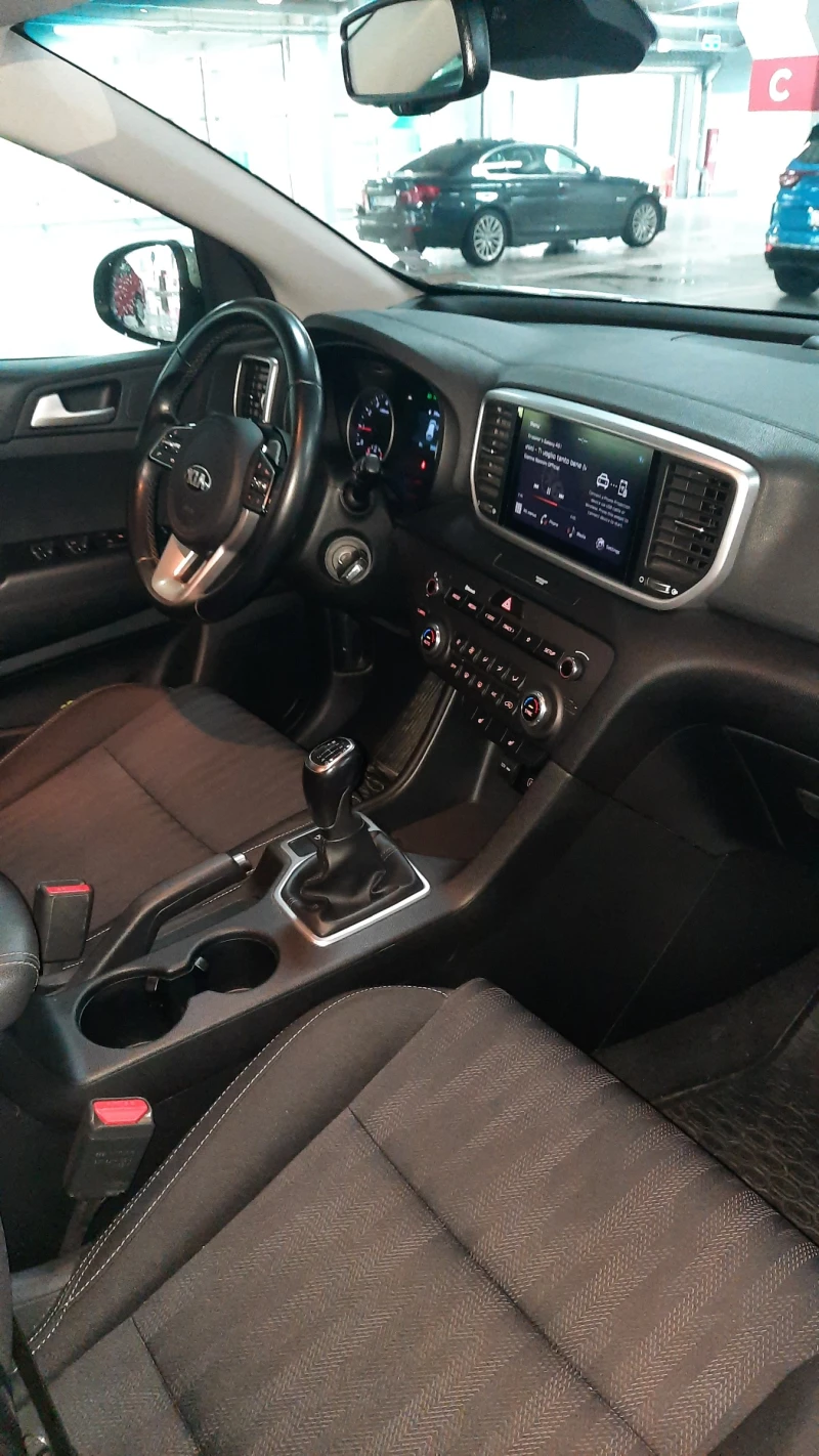 Kia Sportage 1.6 GDI , снимка 8 - Автомобили и джипове - 52654640