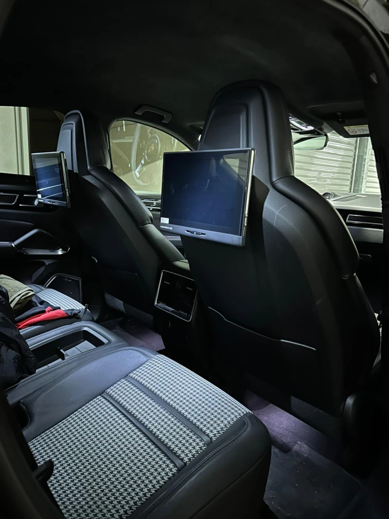 Porsche Cayenne Turbo Carbon, снимка 12 - Автомобили и джипове - 52492792