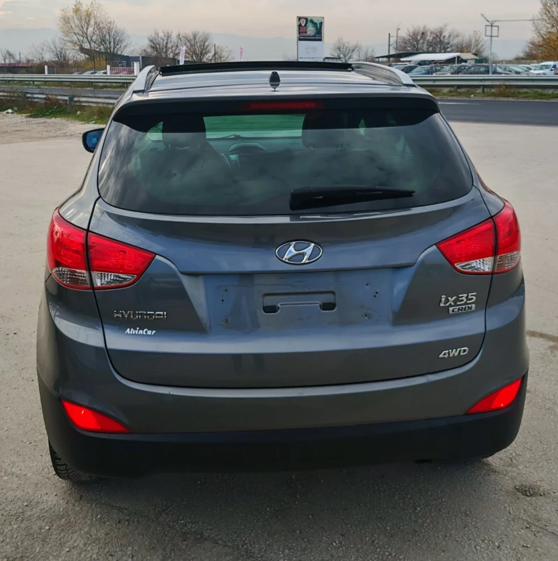 Hyundai IX35 Tucson 2.0crdi 4x4, снимка 4 - Автомобили и джипове - 52534679
