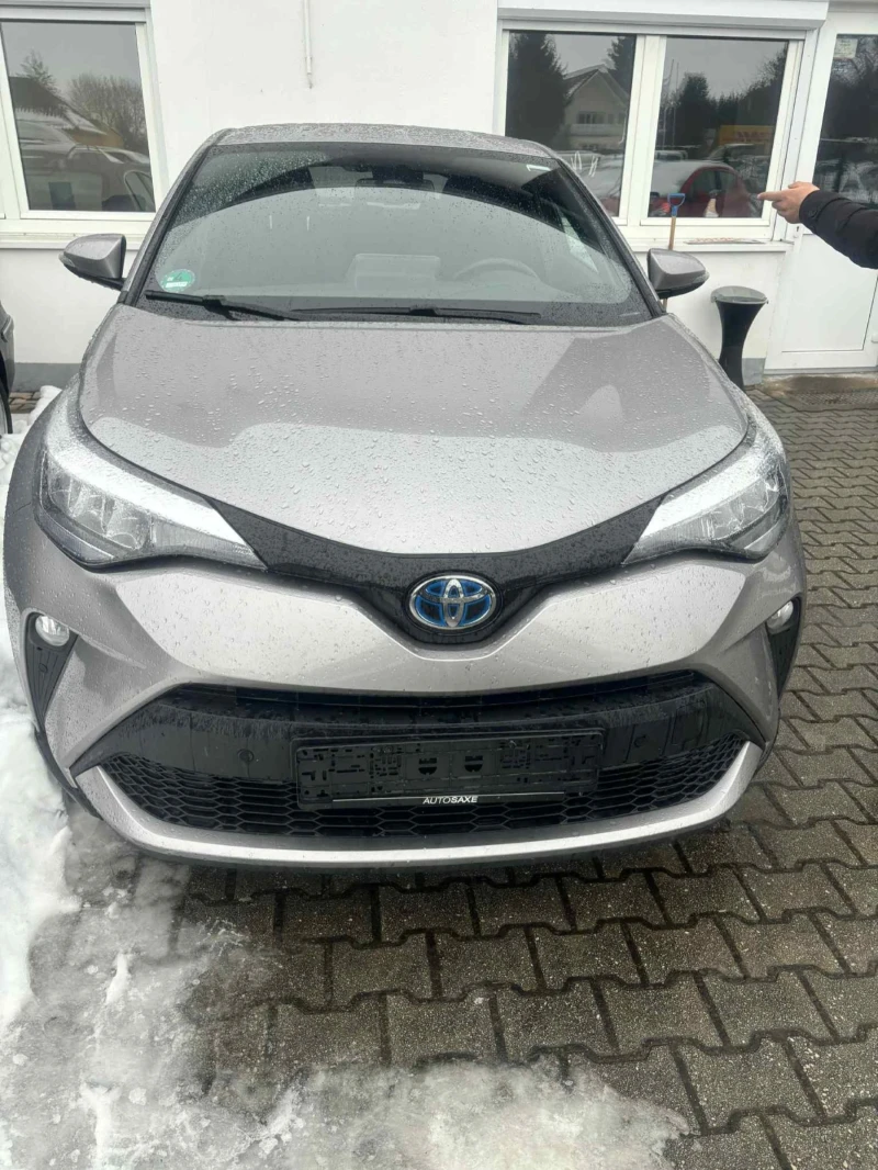 Toyota C-HR 2000 hybrid