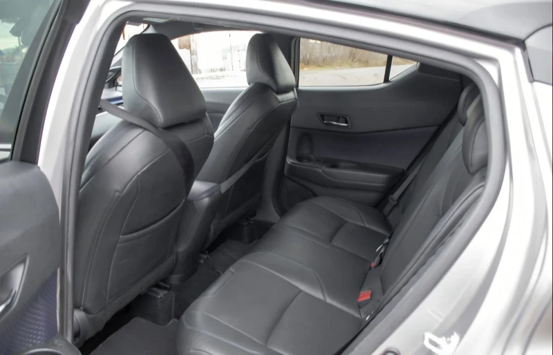 Toyota C-HR, снимка 8 - Автомобили и джипове - 52965868