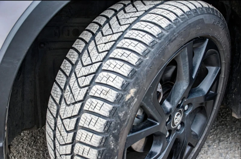 Toyota C-HR, снимка 13 - Автомобили и джипове - 52965868