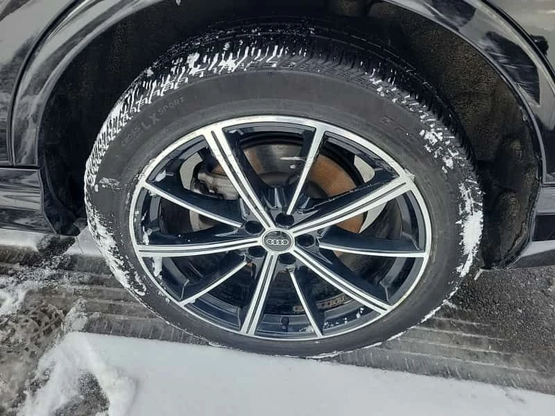 Audi Q7 * KOMFORT * CARFAX * PANO * ДВА КЛЮЧА * 7 МЕСТА, снимка 14 - Автомобили и джипове - 53695643