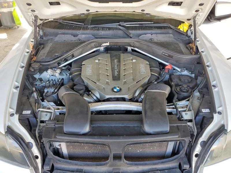BMW X5 4.4L 8 ALL WHEEL DRIVE, снимка 11 - Автомобили и джипове - 53713515