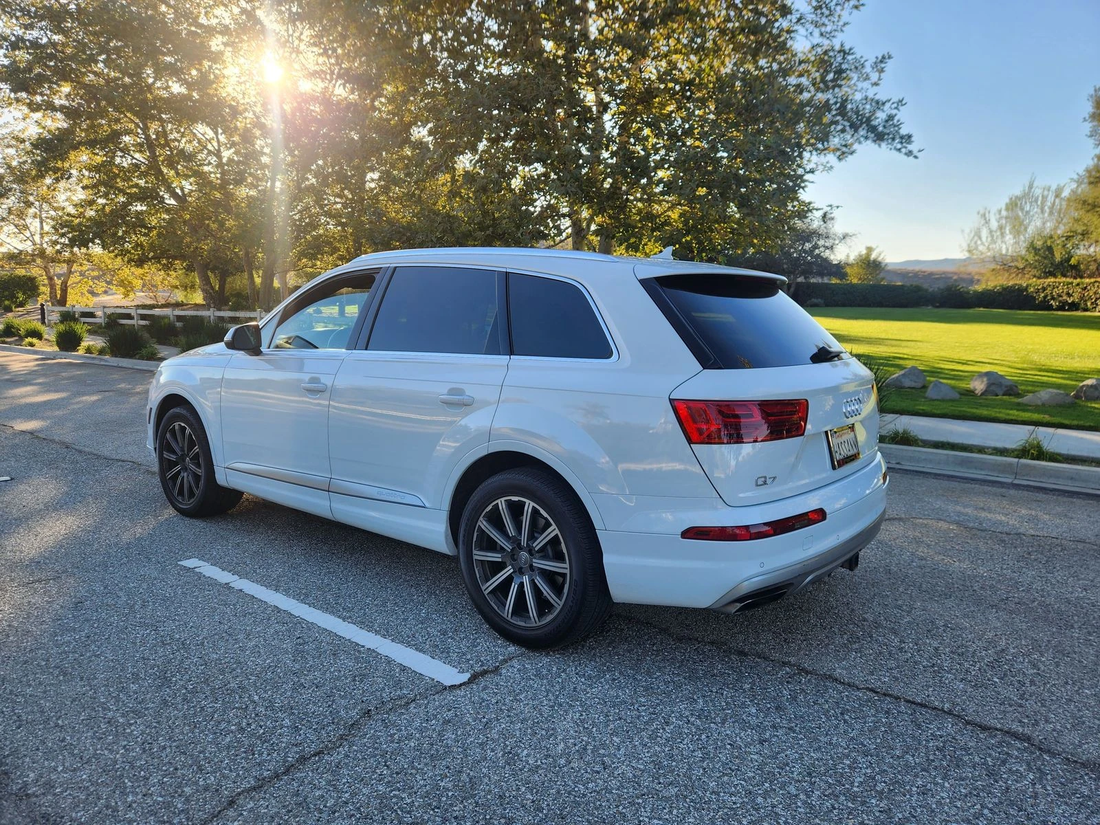 Audi Q7 MATRIX* 7МЕСТА* ОБДУХ* ПАНО* KEYLESS - изображение 5