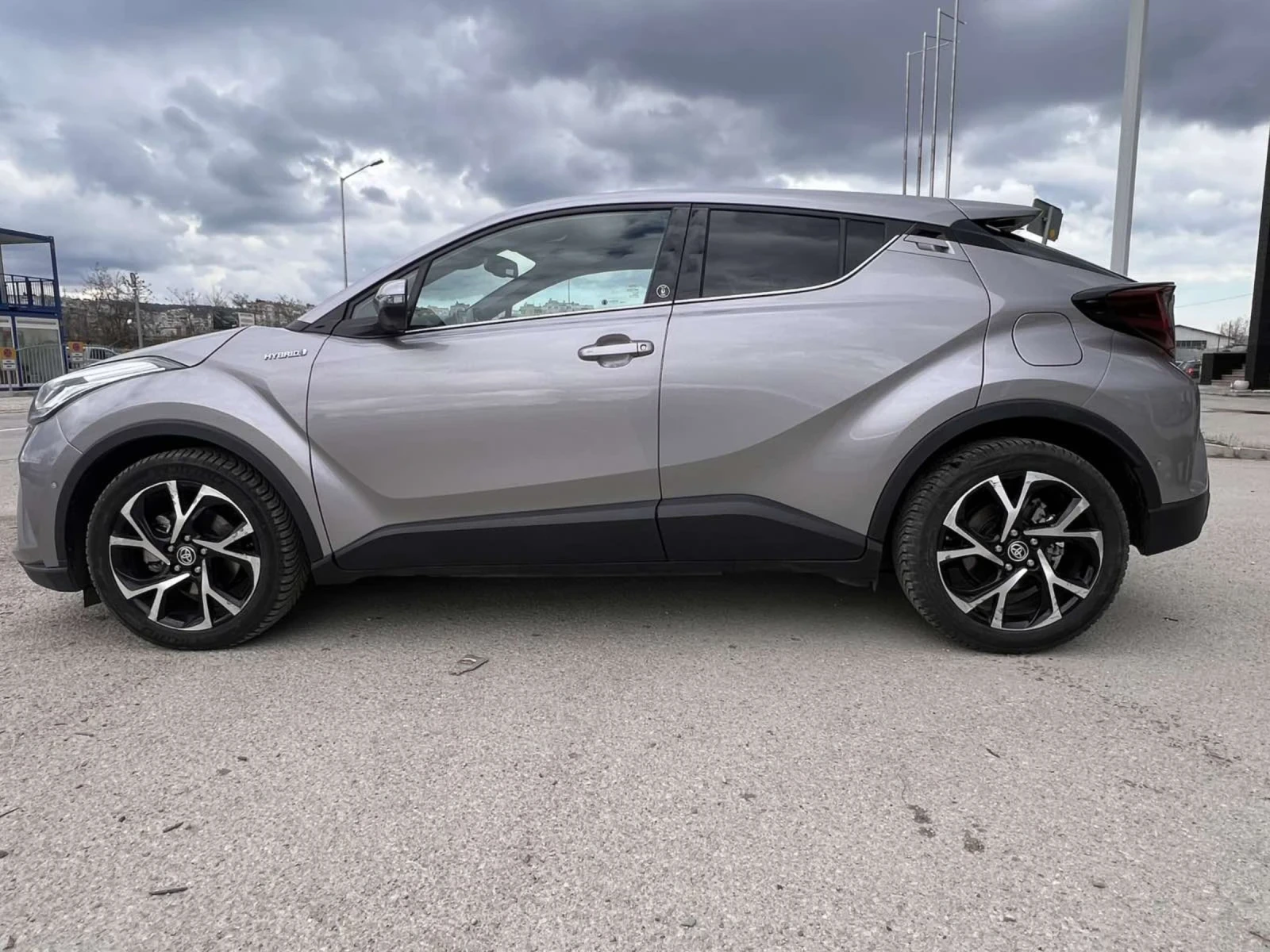 Toyota C-HR 2000 hybrid, снимка 3 - Автомобили и джипове - 52965868