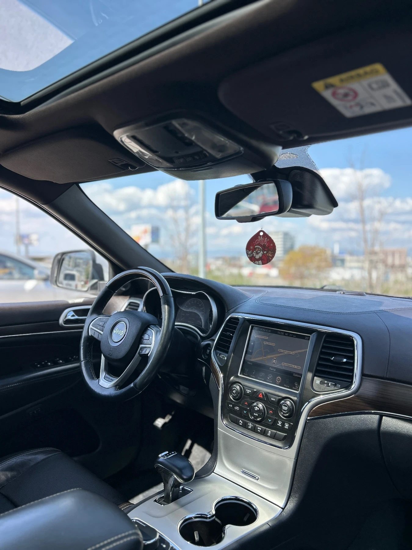 Jeep Grand cherokee Overland* Full, снимка 11 - Автомобили и джипове - 54266601