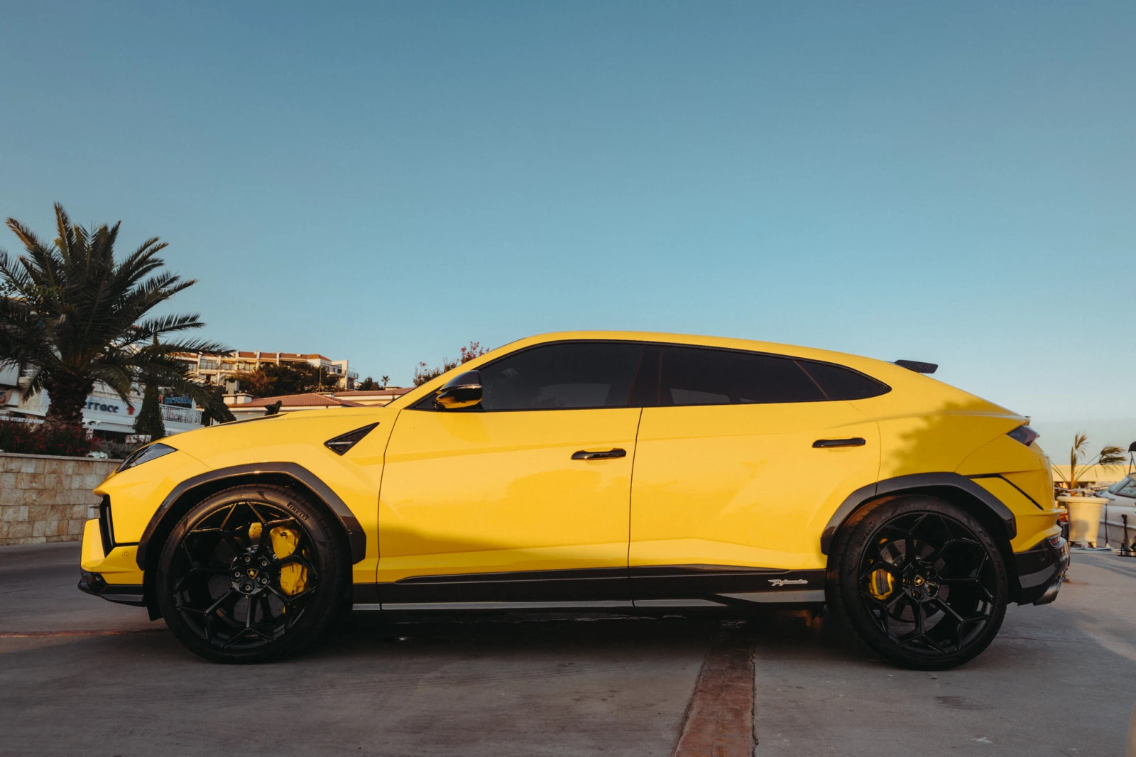 Lamborghini Urus PERFORMANTE FULL CARBON, снимка 4 - Автомобили и джипове - 55728472