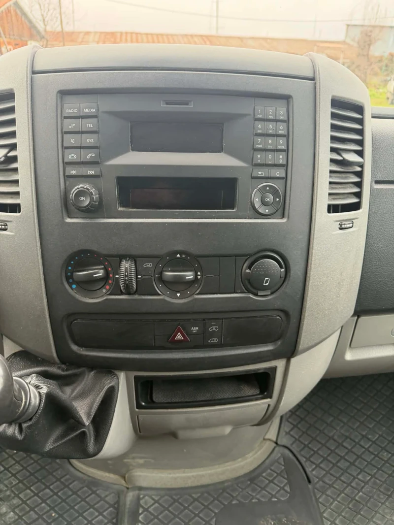 Mercedes-Benz Sprinter 2.2 CDI, снимка 12 - Бусове и автобуси - 53540393