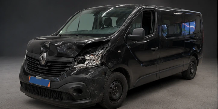 Renault Trafic 1.6 dci, снимка 2 - Бусове и автобуси - 54919140