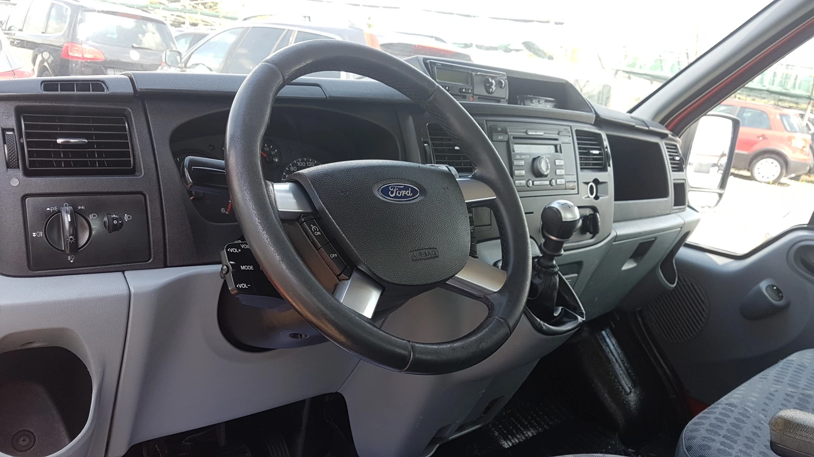 Ford Transit 2.2TDI 155кс, снимка 9 - Бусове и автобуси - 54801934