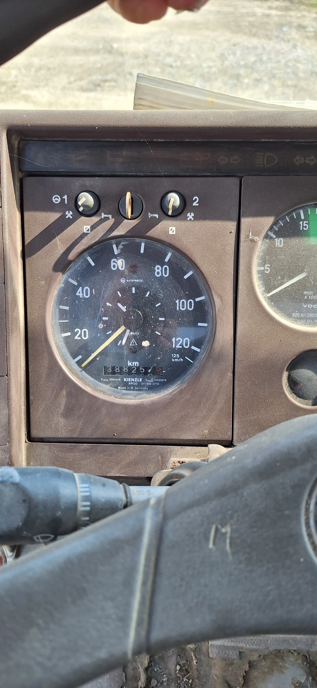 Mercedes-Benz 709, снимка 5 - Камиони - 55842746