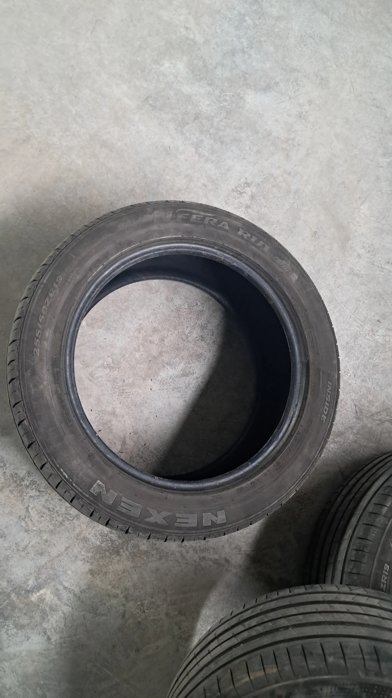 Гуми Летни 285/45R19, снимка 4 - Гуми и джанти - 54170348