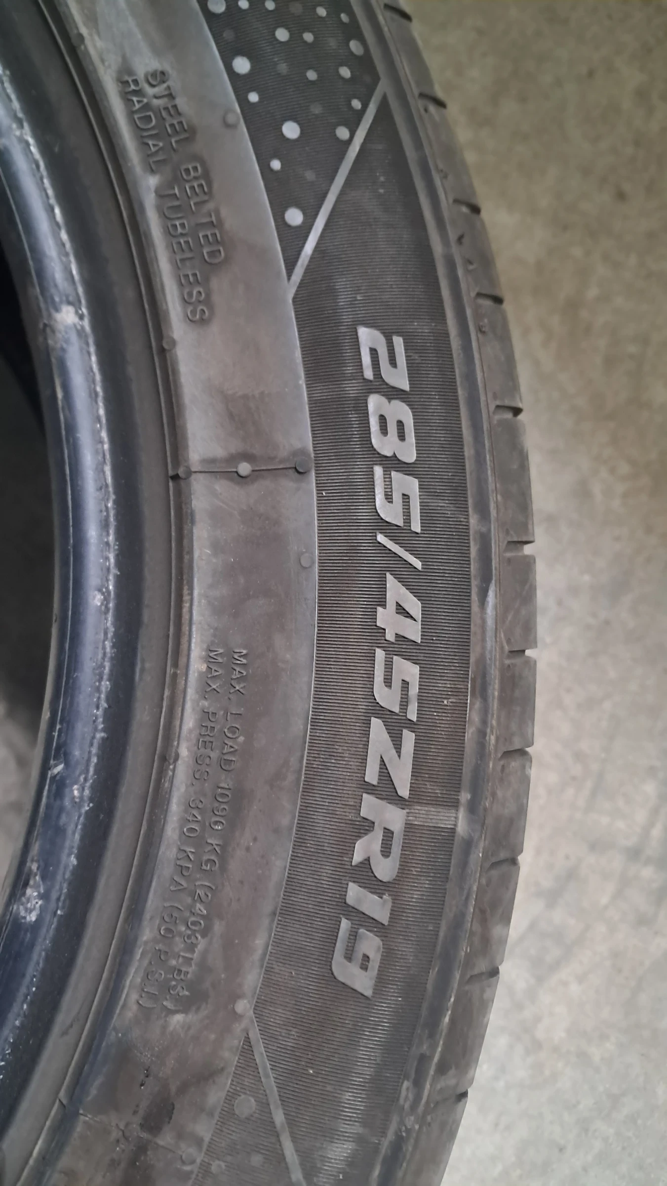 Гуми Летни 285/45R19, снимка 10 - Гуми и джанти - 54170348