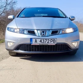 Honda Civic 1.4 VTec 99кс Face Hatchback Газ , снимка 2