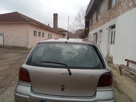 Toyota Yaris, снимка 2