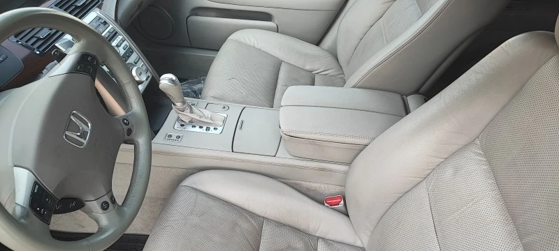 Honda Legend 3.5 SH-AWD , снимка 11 - Автомобили и джипове - 46371150