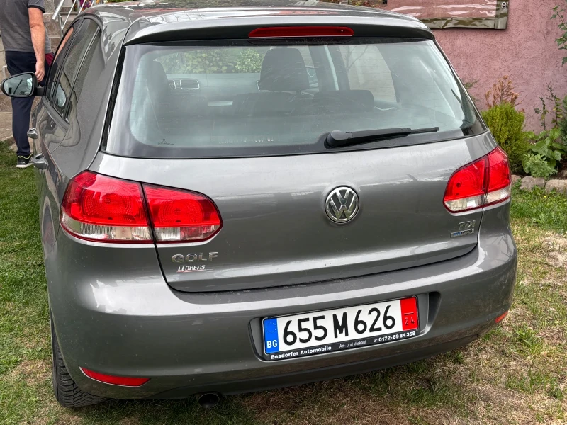 VW Golf 1.6 /105кс, снимка 2 - Автомобили и джипове - 47306590