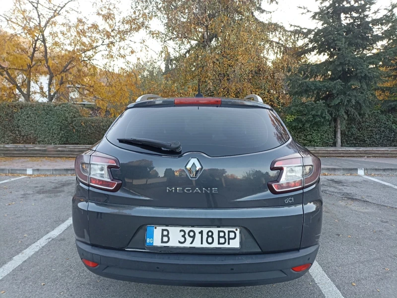 Renault Megane 1.5 DCi, снимка 5 - Автомобили и джипове - 47868562