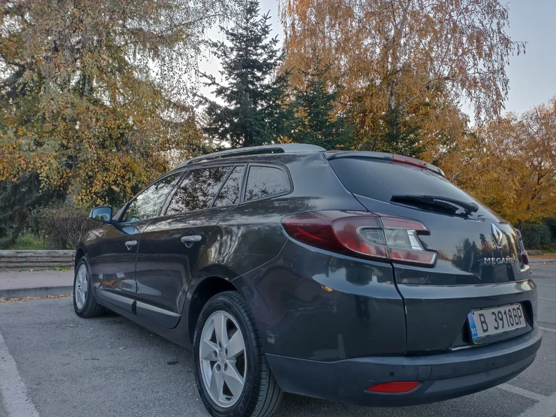 Renault Megane 1.5 DCi, снимка 2 - Автомобили и джипове - 47868562