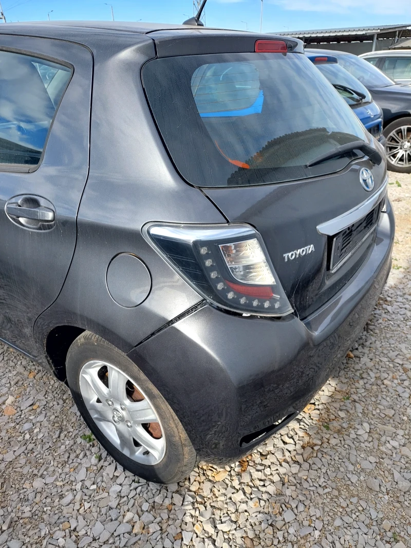 Toyota Yaris 1.4 D, снимка 3 - Автомобили и джипове - 49219907