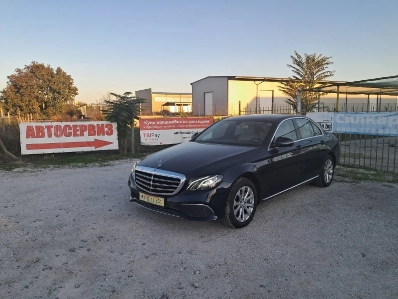 Mercedes-Benz E 220 Е220, снимка 1 - Автомобили и джипове - 49232306