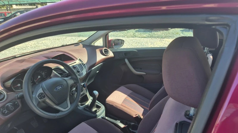 Ford Fiesta 1.6HDI, снимка 9 - Автомобили и джипове - 51719268