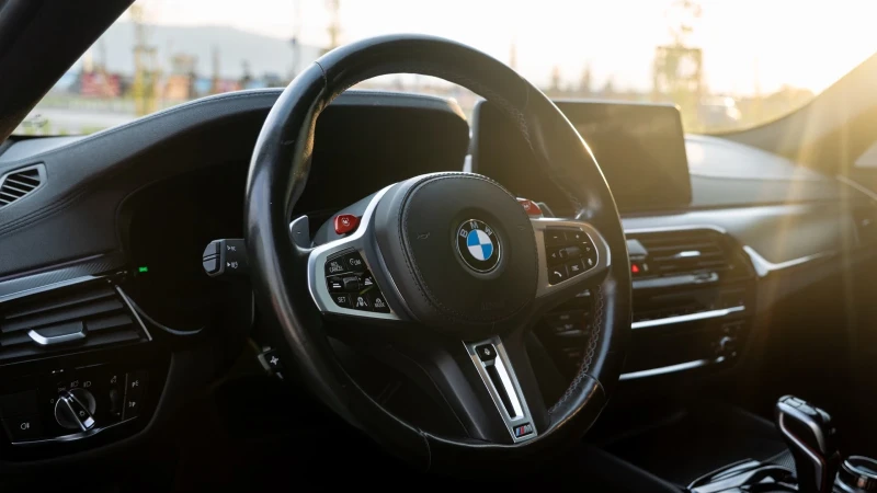 BMW M5 Competition , снимка 15 - Автомобили и джипове - 52286077