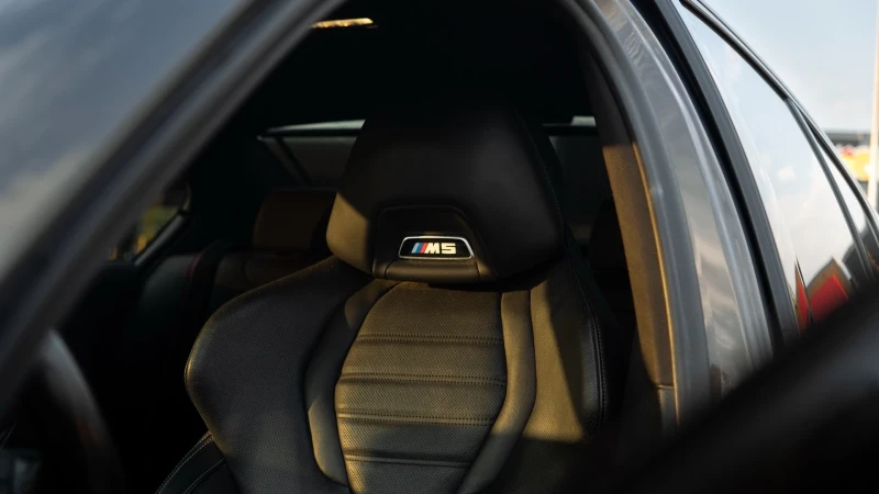 BMW M5 Competition , снимка 17 - Автомобили и джипове - 52286077