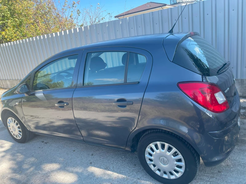Opel Corsa D, снимка 2 - Автомобили и джипове - 52109803