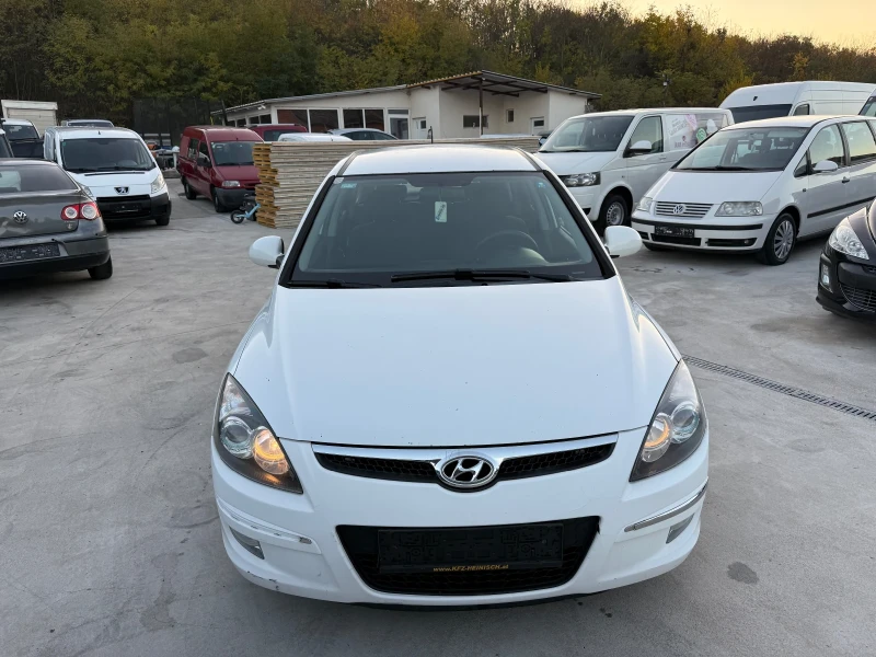 Hyundai I30 1.6CRDI ЛИЗИНГ, снимка 2 - Автомобили и джипове - 52310901