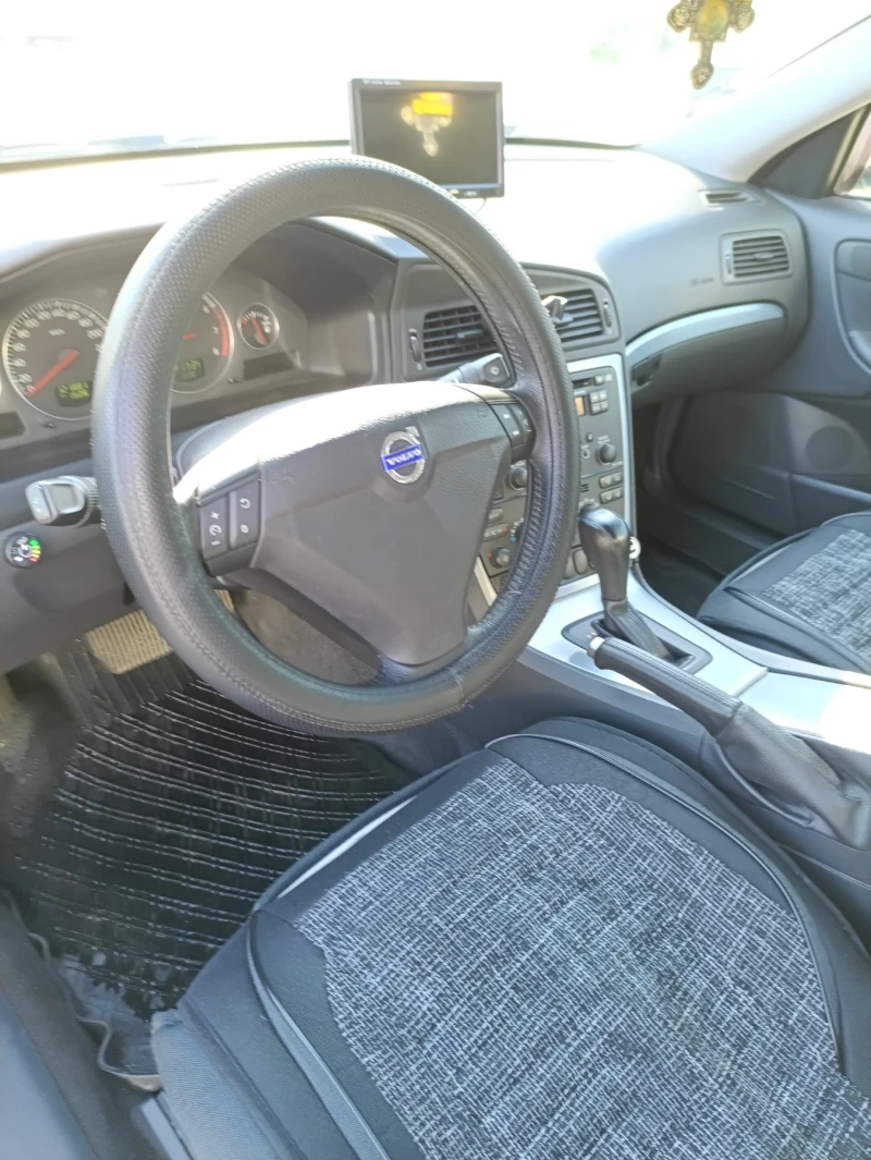 Volvo S60, снимка 9 - Автомобили и джипове - 52433814