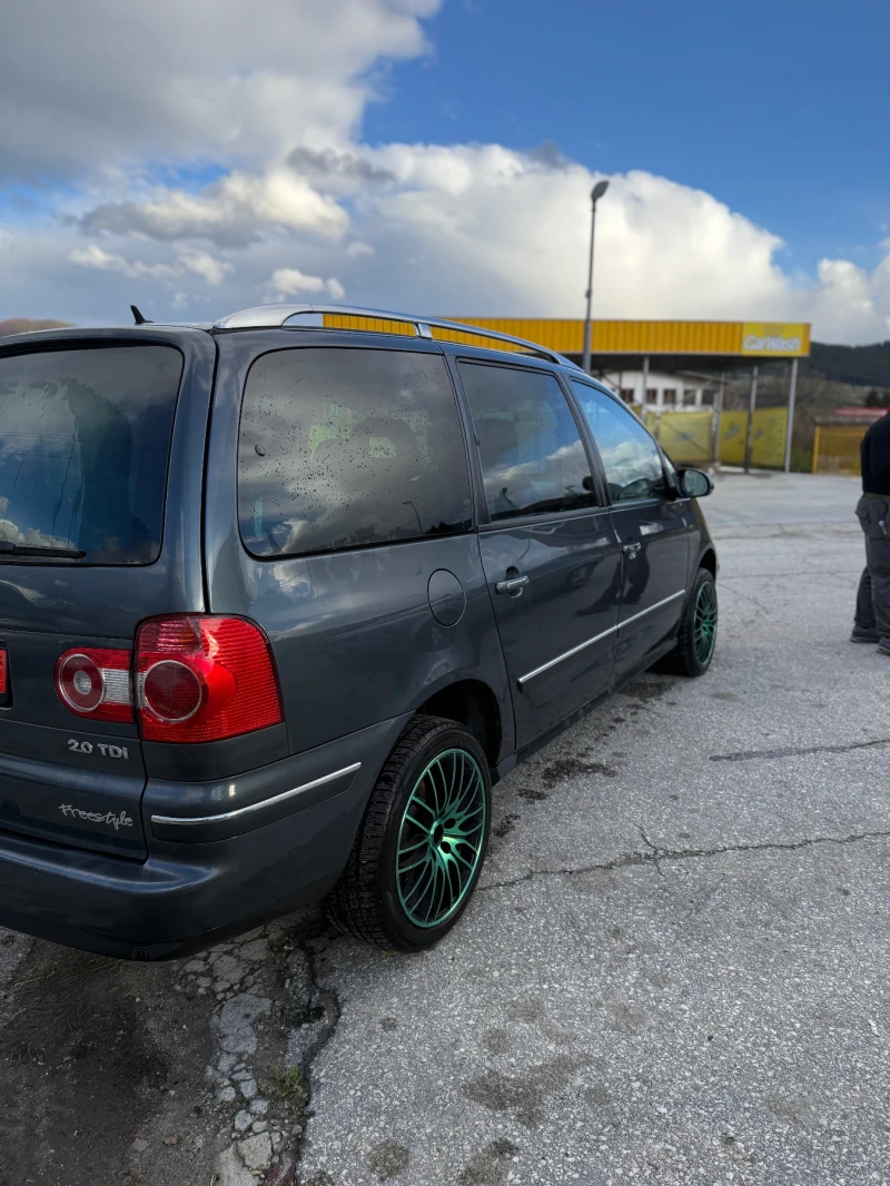 VW Sharan, снимка 9 - Автомобили и джипове - 52516381