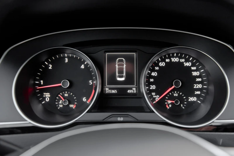 VW Passat * DSG * ERGOComfort * , снимка 8 - Автомобили и джипове - 52747969