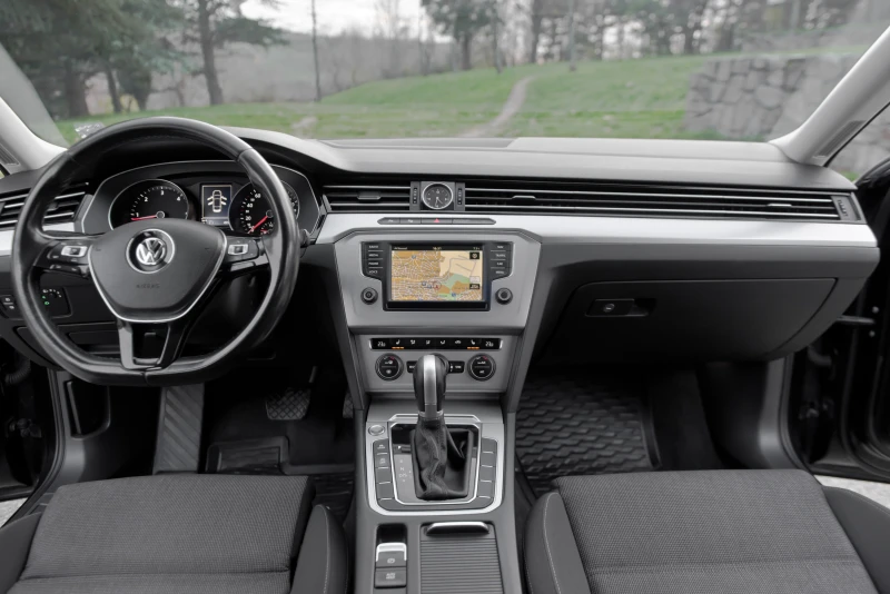 VW Passat * DSG * ERGOComfort * , снимка 6 - Автомобили и джипове - 52747969