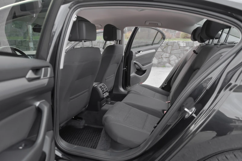VW Passat * DSG * ERGOComfort * , снимка 16 - Автомобили и джипове - 52747969