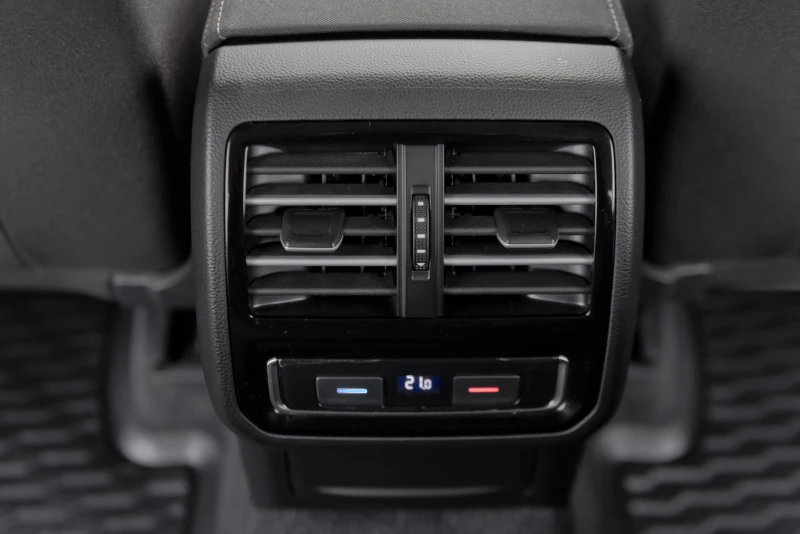 VW Passat * DSG * ERGOComfort * , снимка 14 - Автомобили и джипове - 52747969