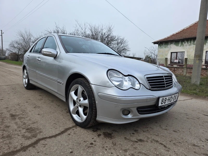 Mercedes-Benz C 200, снимка 10 - Автомобили и джипове - 53050001