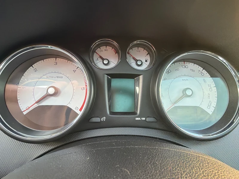 Peugeot 308, снимка 5 - Автомобили и джипове - 53111389