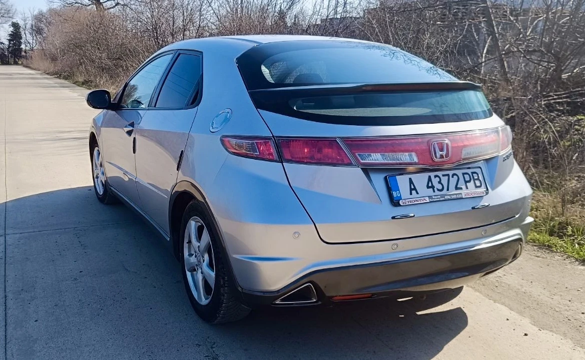 Honda Civic 1.4 VTec 99кс Face Hatchback Газ  - изображение 4
