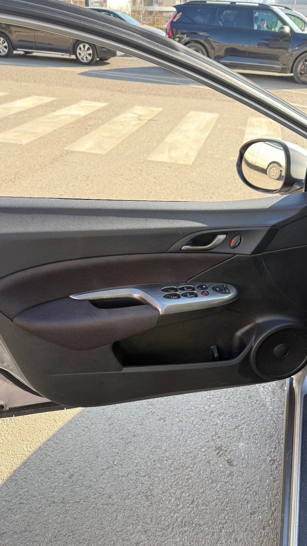 Honda Civic 1.4 VTec 99кс Face Hatchback Газ  | Mobile.bg — изображение 14