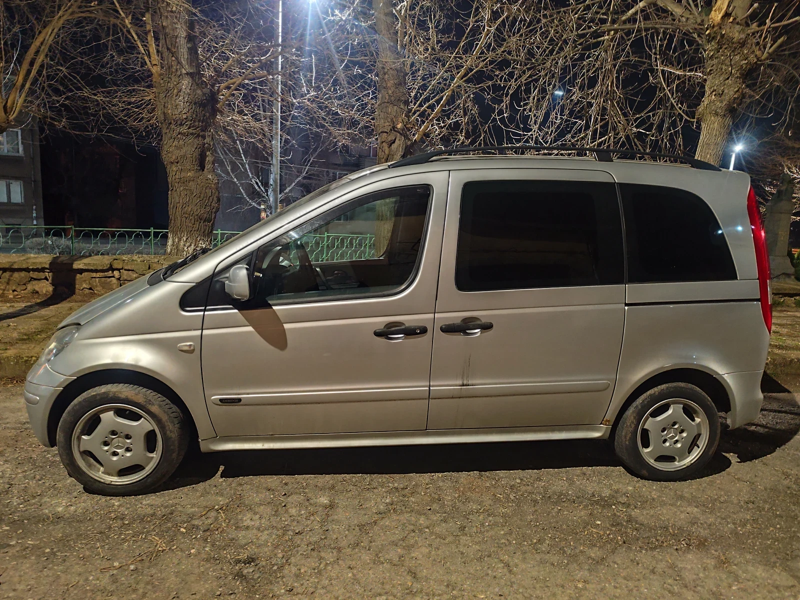 Mercedes-Benz Vaneo 1.9 автом газ - изображение 2