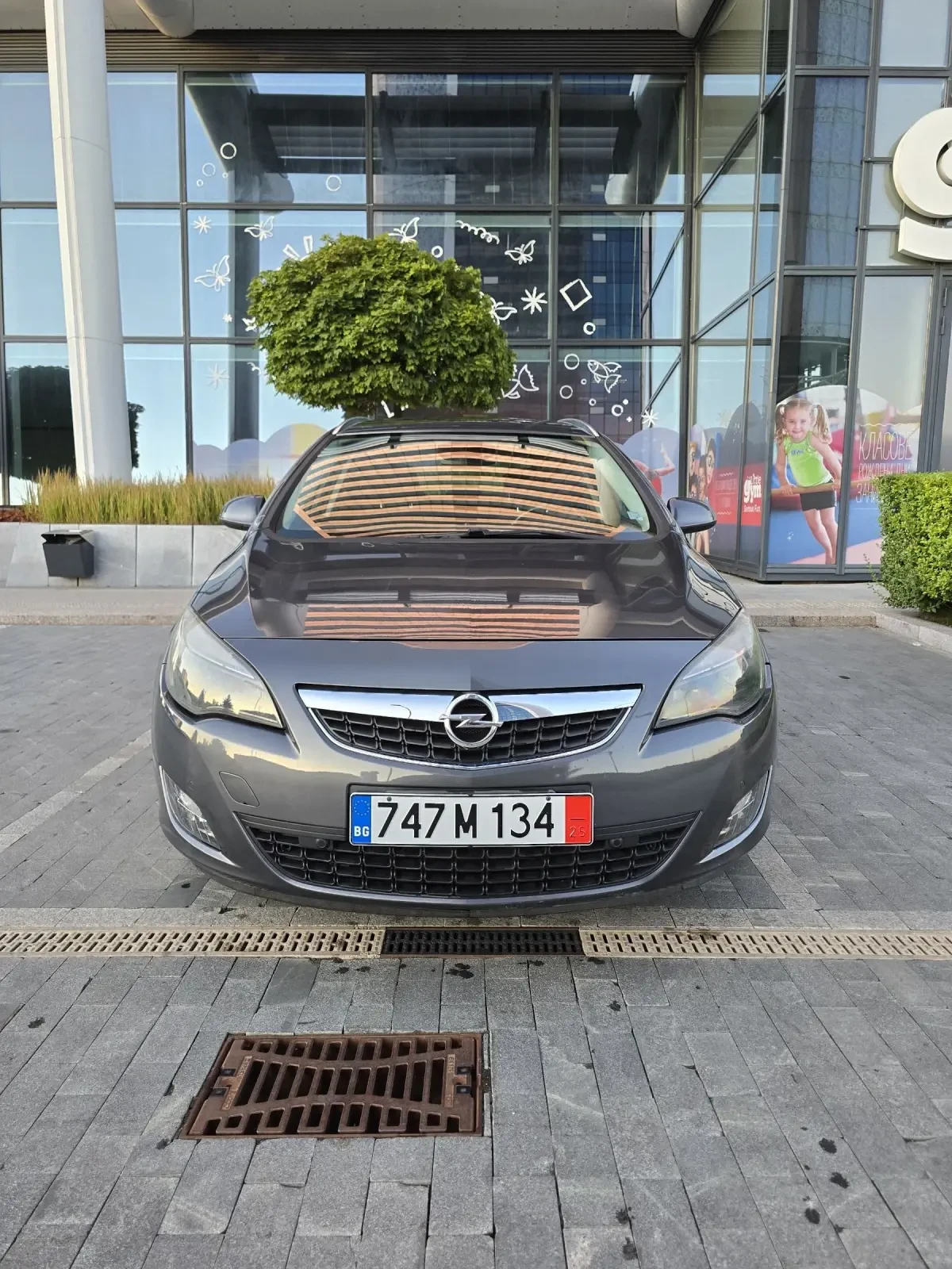 Opel Astra 2.0. 165 к.с. SPORTS TOURER - изображение 8