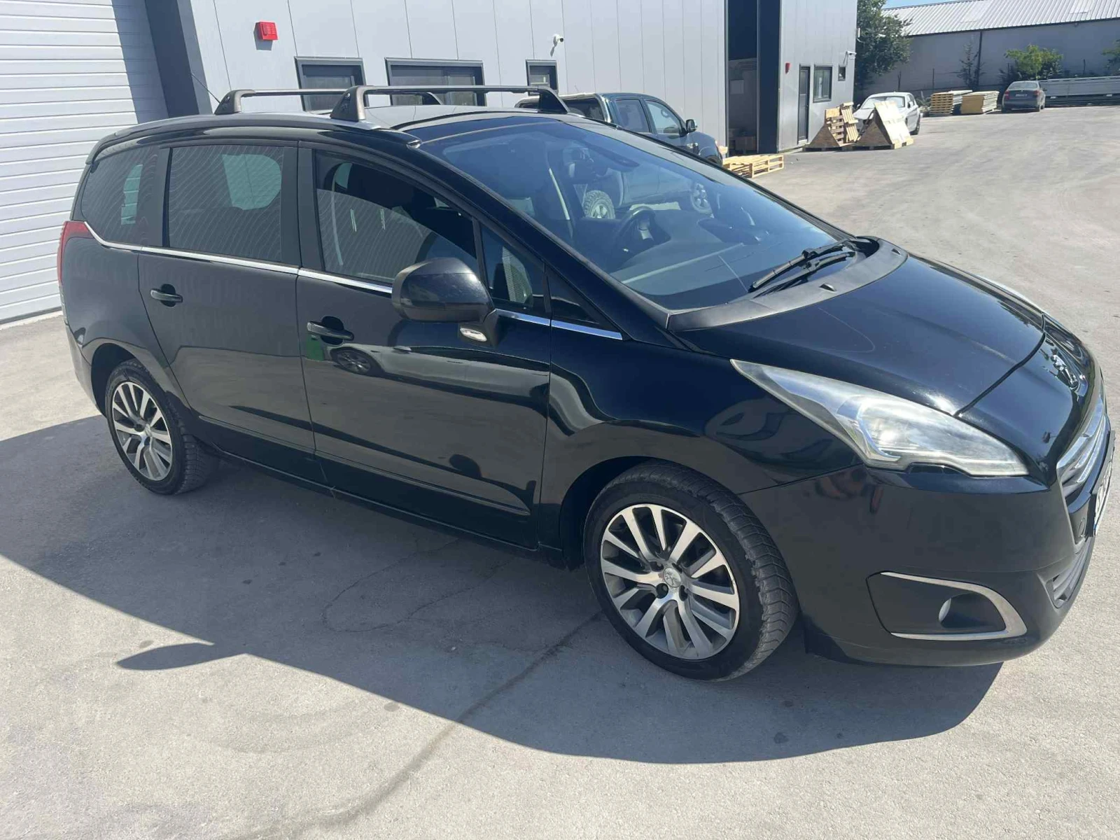 Peugeot 5008  - изображение 5