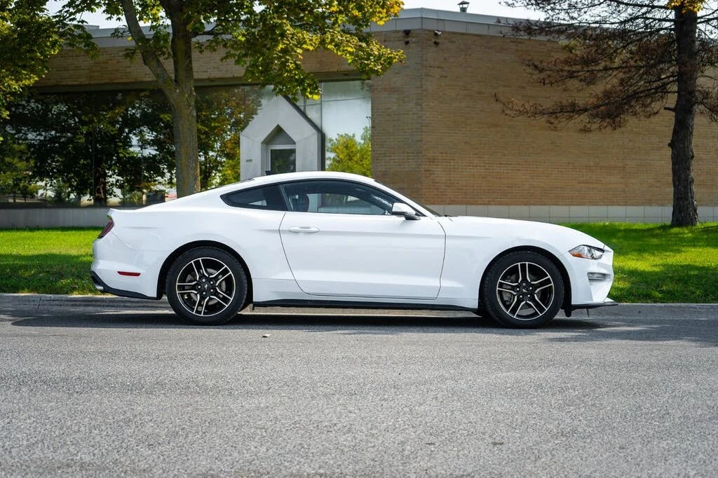 Ford Mustang EcoBoost Premium ОБДУХВАНЕ* KEYLESS* CAM* CARPLAY* - изображение 2