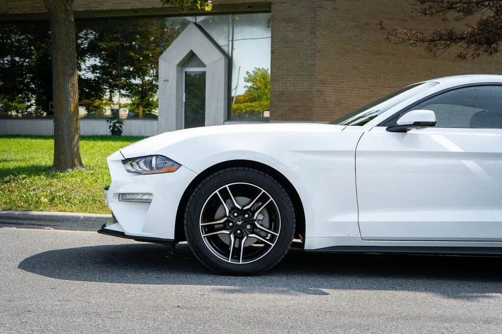 Ford Mustang EcoBoost Premium ОБДУХВАНЕ* KEYLESS* CAM* CARPLAY* - изображение 3