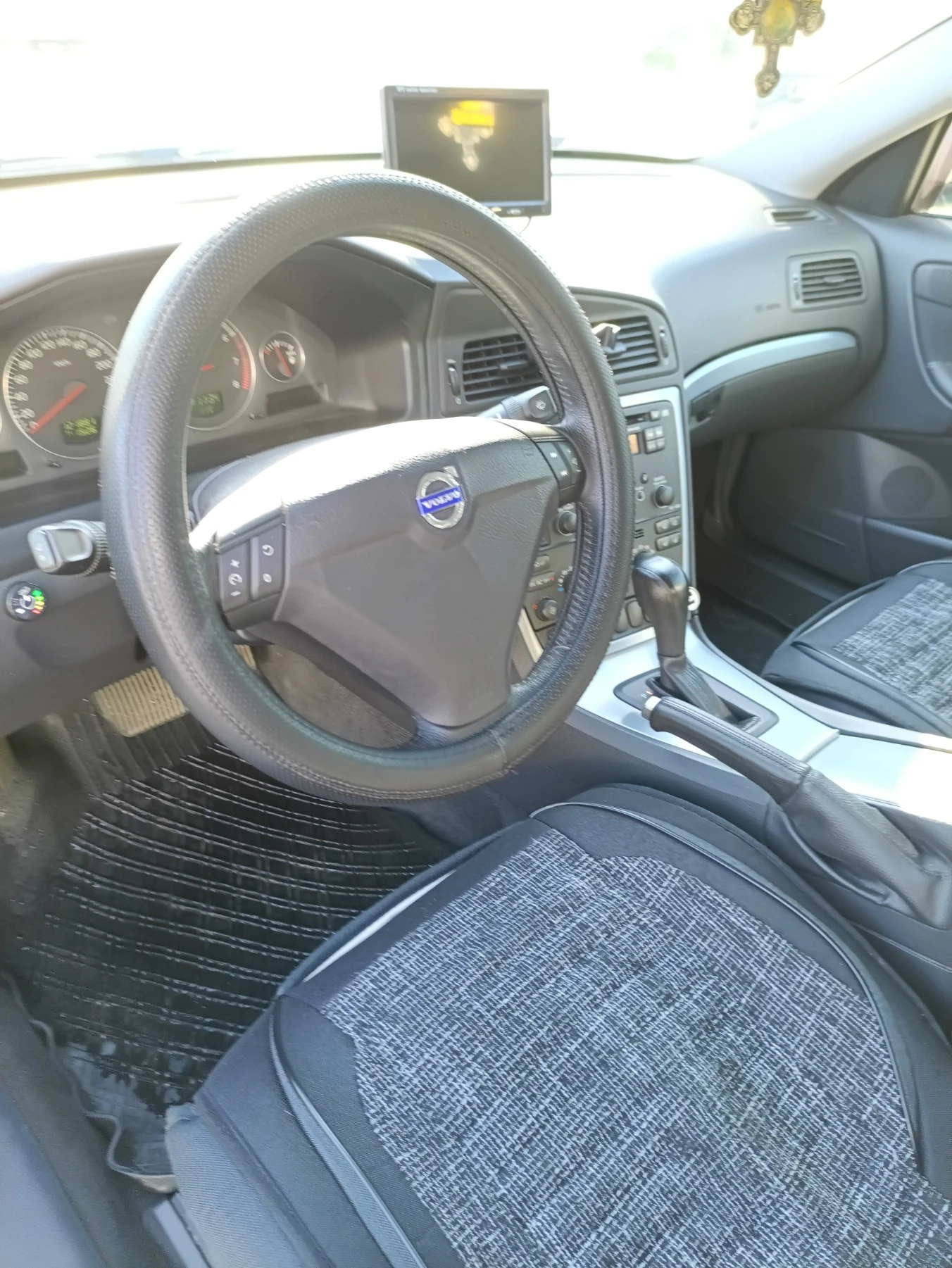 Volvo S60  - изображение 9