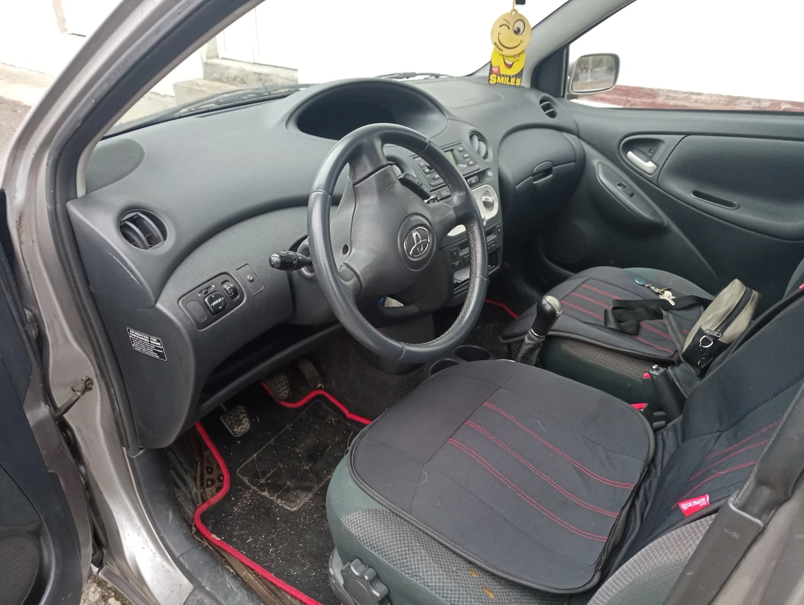 Toyota Yaris  - изображение 4