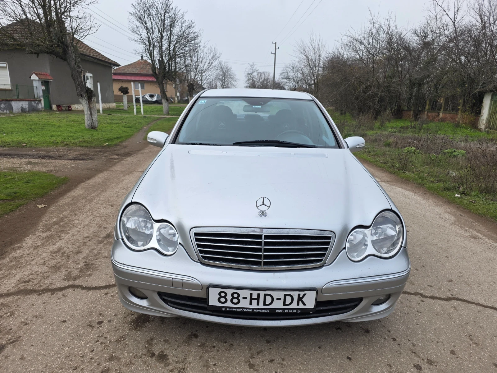Mercedes-Benz C 200  - изображение 2
